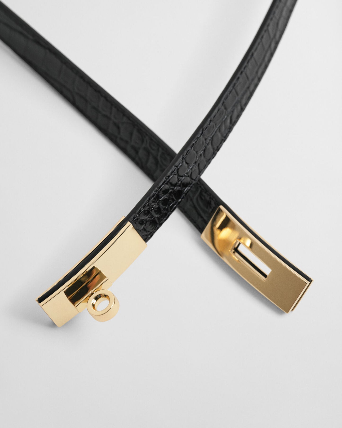 Ceinture effet croco à boucle tournante